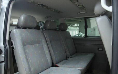 Volkswagen Transporter T5 рестайлинг, 2004 год, 670 000 рублей, 13 фотография