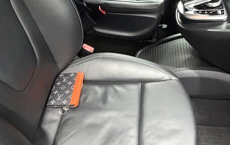 Mercedes-Benz V-Класс, 2019 год, 5 200 000 рублей, 16 фотография