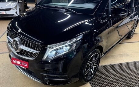 Mercedes-Benz V-Класс, 2019 год, 5 200 000 рублей, 10 фотография