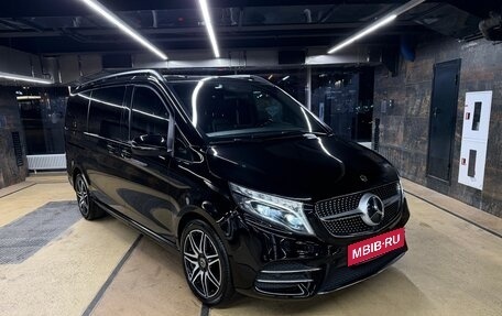 Mercedes-Benz V-Класс, 2019 год, 5 200 000 рублей, 14 фотография