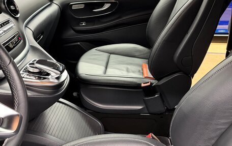 Mercedes-Benz V-Класс, 2019 год, 5 200 000 рублей, 32 фотография