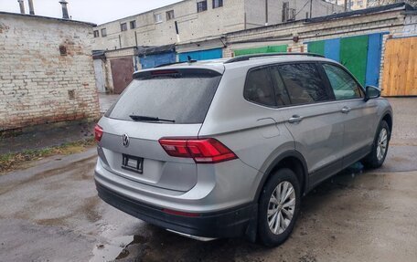 Volkswagen Tiguan II, 2020 год, 3 200 000 рублей, 4 фотография