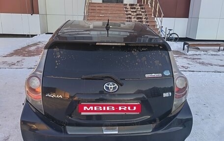 Toyota Aqua I, 2012 год, 650 000 рублей, 4 фотография