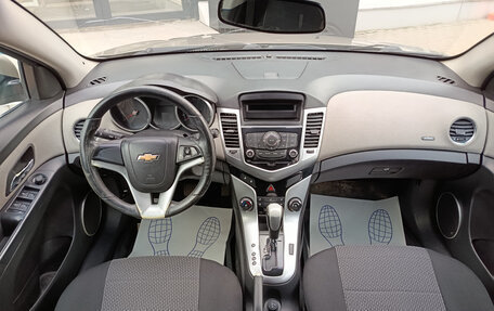 Chevrolet Cruze II, 2011 год, 550 000 рублей, 10 фотография