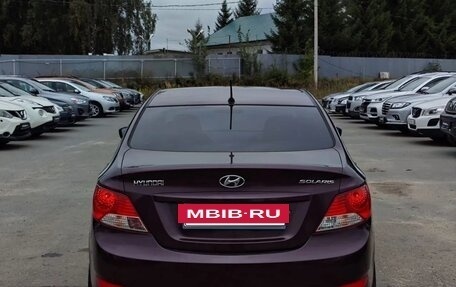 Hyundai Solaris II рестайлинг, 2012 год, 800 000 рублей, 4 фотография