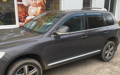Volkswagen Touareg III, 2007 год, 1 100 000 рублей, 2 фотография