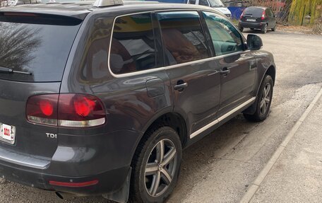Volkswagen Touareg III, 2007 год, 1 100 000 рублей, 4 фотография