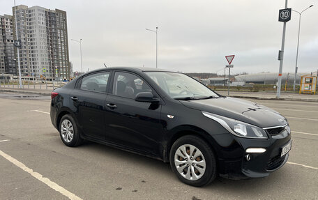 KIA Rio IV, 2018 год, 1 370 000 рублей, 4 фотография