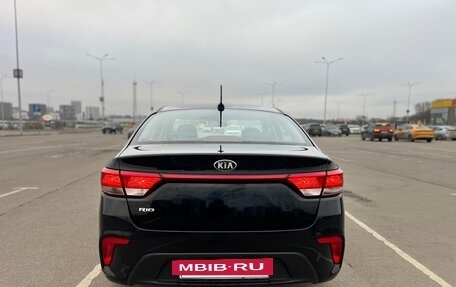 KIA Rio IV, 2018 год, 1 370 000 рублей, 7 фотография