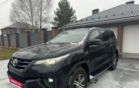 Toyota Fortuner II, 2017 год, 2 750 000 рублей, 2 фотография