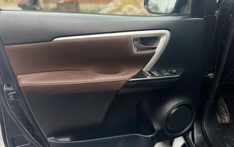 Toyota Fortuner II, 2017 год, 2 750 000 рублей, 14 фотография