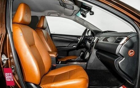 Toyota Camry, 2017 год, 2 570 000 рублей, 5 фотография