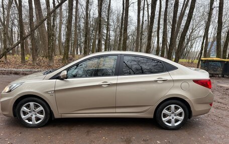 Hyundai Solaris II рестайлинг, 2014 год, 1 000 000 рублей, 3 фотография