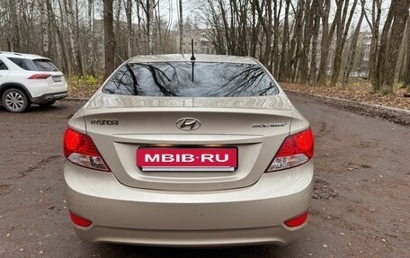 Hyundai Solaris II рестайлинг, 2014 год, 1 000 000 рублей, 5 фотография