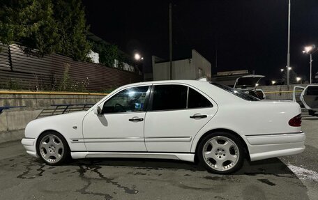 Mercedes-Benz E-Класс, 1998 год, 670 000 рублей, 2 фотография