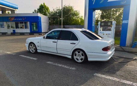 Mercedes-Benz E-Класс, 1998 год, 670 000 рублей, 12 фотография