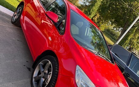 Opel Astra J, 2010 год, 780 000 рублей, 1 фотография