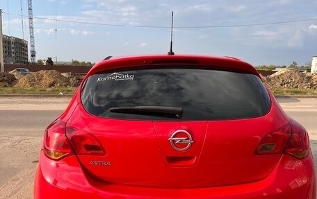 Opel Astra J, 2010 год, 780 000 рублей, 2 фотография