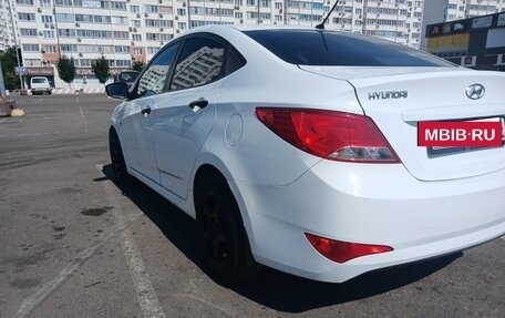 Hyundai Solaris II рестайлинг, 2015 год, 830 000 рублей, 6 фотография