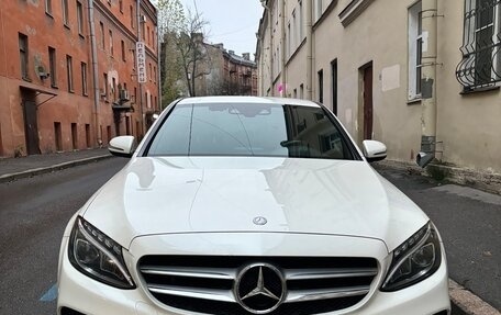 Mercedes-Benz C-Класс, 2017 год, 2 850 000 рублей, 1 фотография