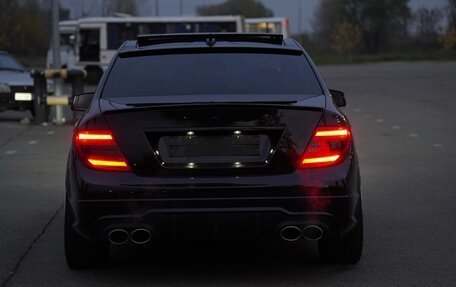 Mercedes-Benz C-Класс, 2012 год, 1 650 000 рублей, 32 фотография