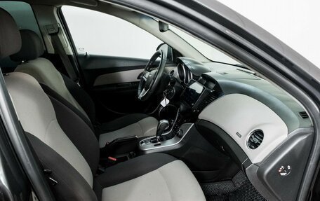 Chevrolet Cruze II, 2011 год, 675 000 рублей, 8 фотография