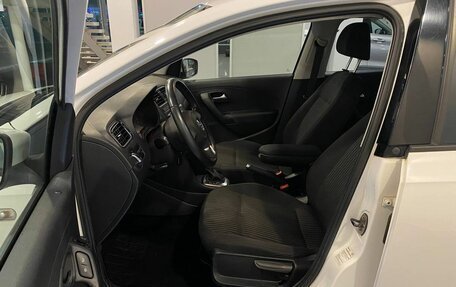 Volkswagen Polo VI (EU Market), 2013 год, 860 000 рублей, 8 фотография