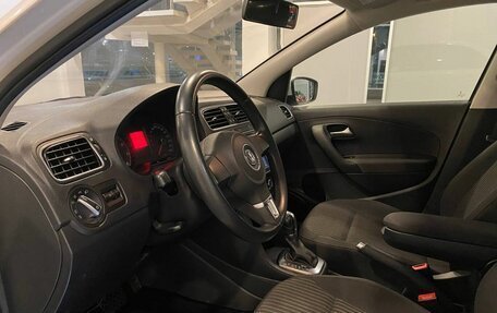 Volkswagen Polo VI (EU Market), 2013 год, 860 000 рублей, 16 фотография