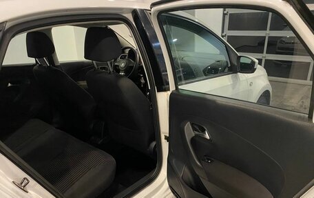 Volkswagen Polo VI (EU Market), 2013 год, 860 000 рублей, 19 фотография