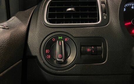 Volkswagen Polo VI (EU Market), 2013 год, 860 000 рублей, 26 фотография