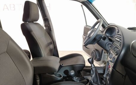 Chevrolet Niva I рестайлинг, 2018 год, 714 000 рублей, 17 фотография