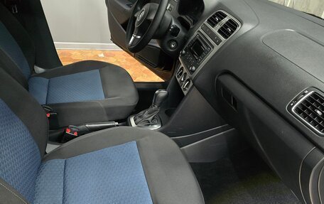 Volkswagen Polo VI (EU Market), 2013 год, 1 100 000 рублей, 14 фотография