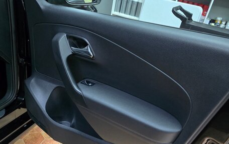 Volkswagen Polo VI (EU Market), 2013 год, 1 100 000 рублей, 22 фотография