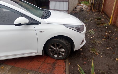 Hyundai Solaris II рестайлинг, 2017 год, 1 050 000 рублей, 8 фотография