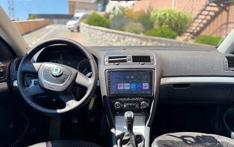 Skoda Octavia, 2011 год, 899 999 рублей, 11 фотография