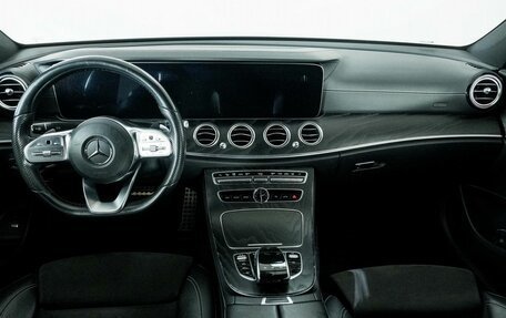 Mercedes-Benz E-Класс, 2020 год, 3 868 000 рублей, 7 фотография