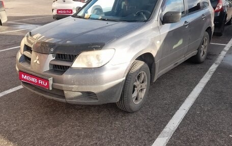 Mitsubishi Outlander III рестайлинг 3, 2007 год, 650 000 рублей, 1 фотография