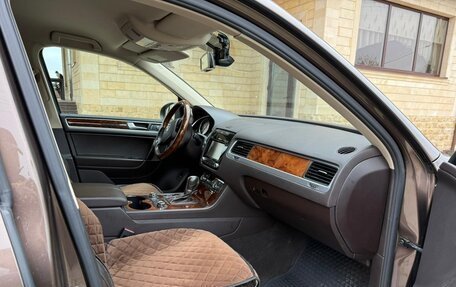 Volkswagen Touareg III, 2012 год, 2 400 000 рублей, 7 фотография