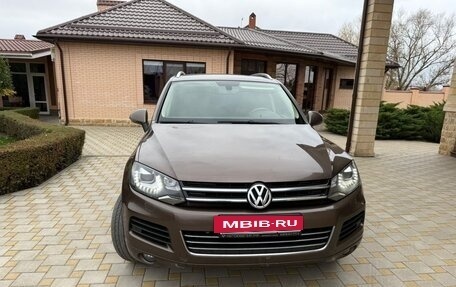 Volkswagen Touareg III, 2012 год, 2 400 000 рублей, 2 фотография