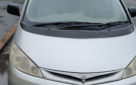 Toyota Estima III рестайлинг -2, 2004 год, 650 000 рублей, 1 фотография