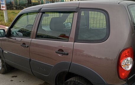 Chevrolet Niva I рестайлинг, 2017 год, 850 000 рублей, 10 фотография