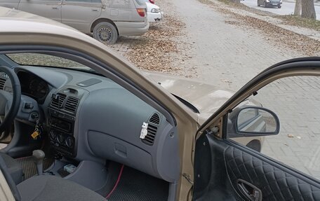 Hyundai Accent II, 2005 год, 315 000 рублей, 12 фотография