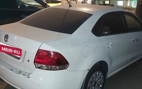 Volkswagen Polo VI (EU Market), 2012 год, 800 000 рублей, 5 фотография