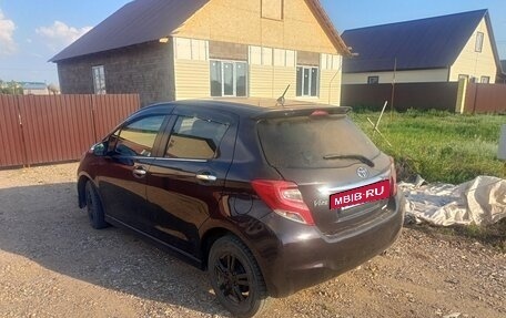 Toyota Vitz, 2014 год, 720 000 рублей, 3 фотография