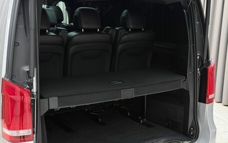 Mercedes-Benz V-Класс, 2019 год, 6 490 000 рублей, 24 фотография