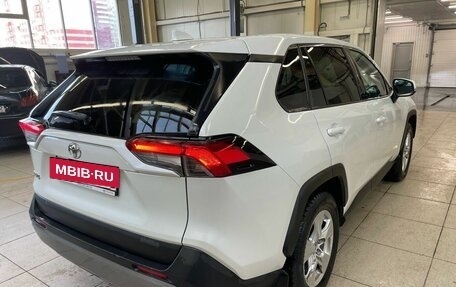 Toyota RAV4, 2020 год, 2 899 000 рублей, 5 фотография