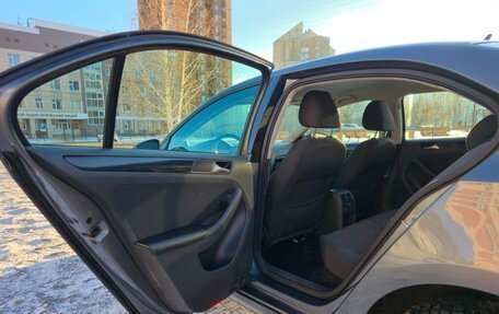 Volkswagen Jetta VI, 2014 год, 1 090 000 рублей, 26 фотография