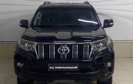 Toyota Land Cruiser Prado 150 рестайлинг 2, 2018 год, 5 600 000 рублей, 2 фотография