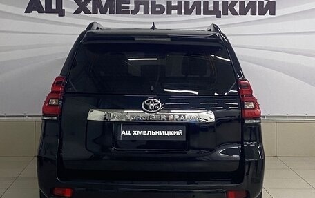 Toyota Land Cruiser Prado 150 рестайлинг 2, 2018 год, 5 600 000 рублей, 5 фотография