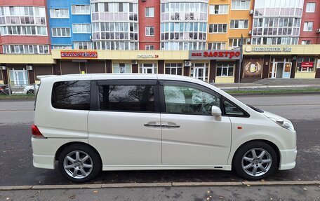 Honda Stepwgn III, 2005 год, 1 010 000 рублей, 2 фотография